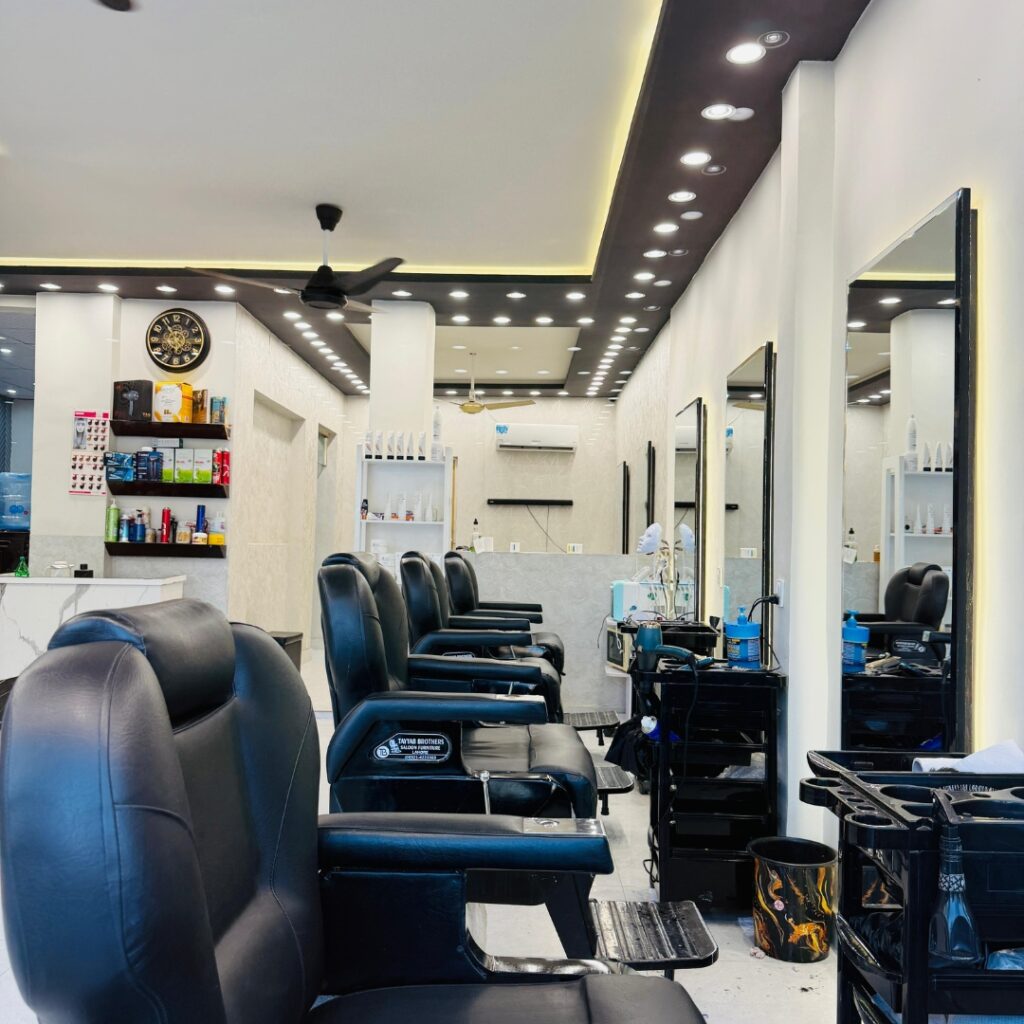 HARI LAB SALON SARGODHA